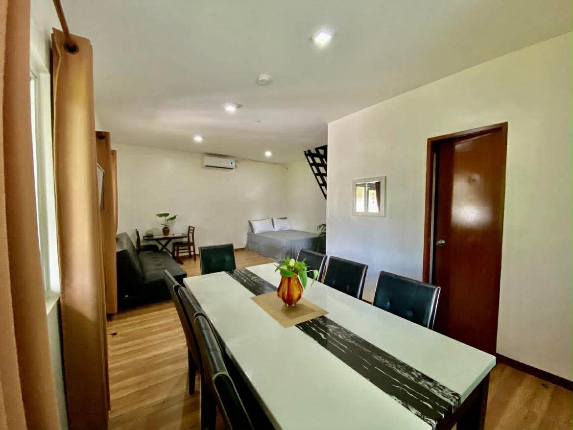 Duhat Room